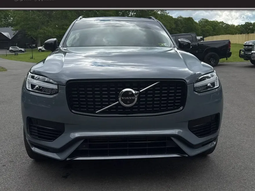 2023 Volvo XC90 Recharge Plus photo 1