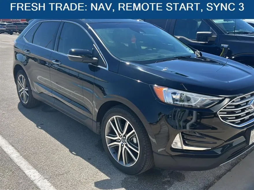 2019 Ford Edge Titanium photo 1