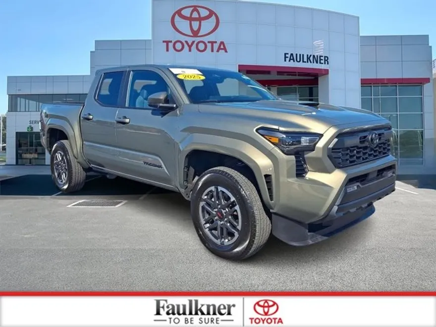 2025 Toyota Tacoma TRD Sport photo 1