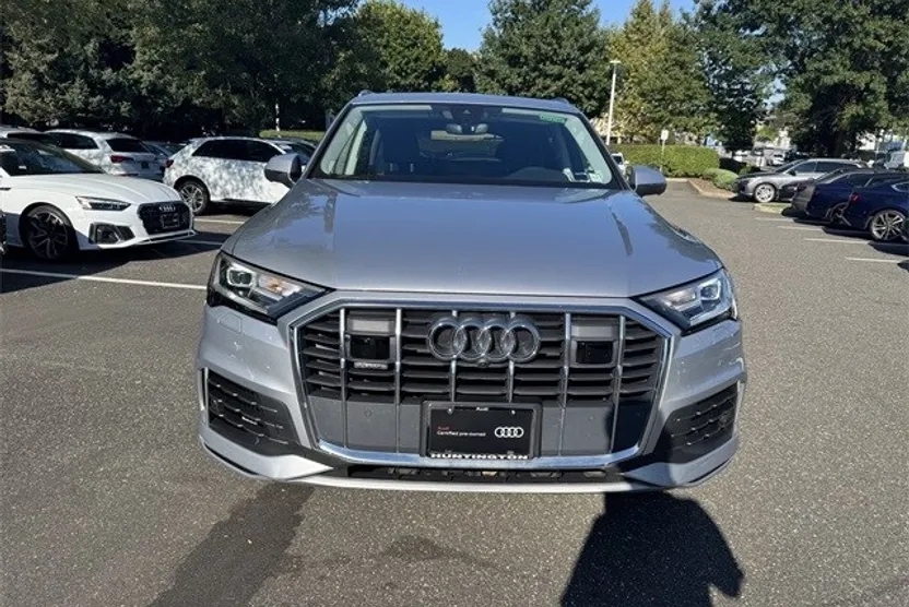 2022 Audi Q7 55 Premium Plus photo 1