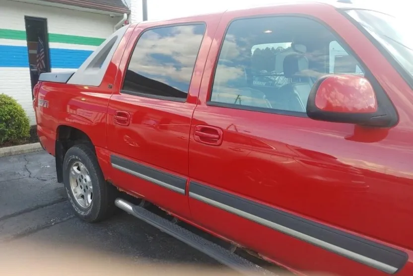 2005 Chevrolet Avalanche Z71 photo 1