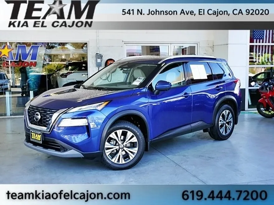 2021 Nissan Rogue SV photo 1