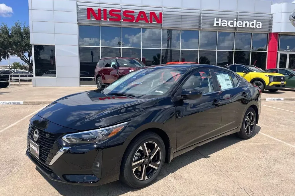 2025 Nissan Sentra SV photo 1