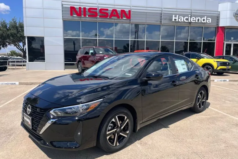 2025 Nissan Sentra SV photo 1