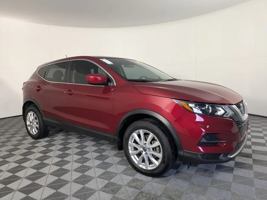 2022 Nissan Rogue Sport S photo 1