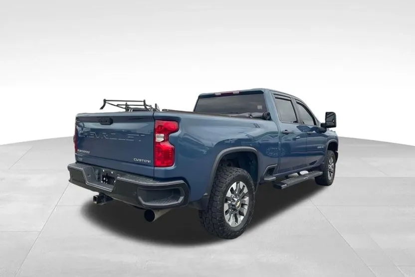 2024 Chevrolet Silverado 2500HD Custom photo 1