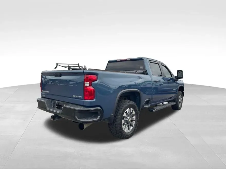 2024 Chevrolet Silverado 2500HD Custom photo 1