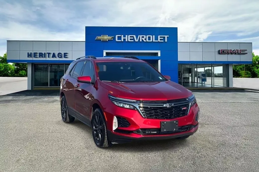 2022 Chevrolet Equinox RS photo 1