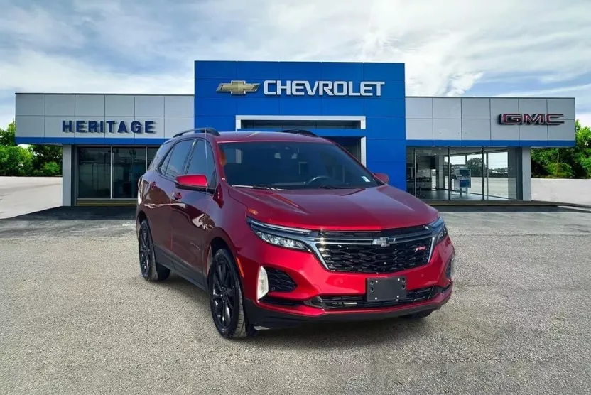 2022 Chevrolet Equinox RS photo 1