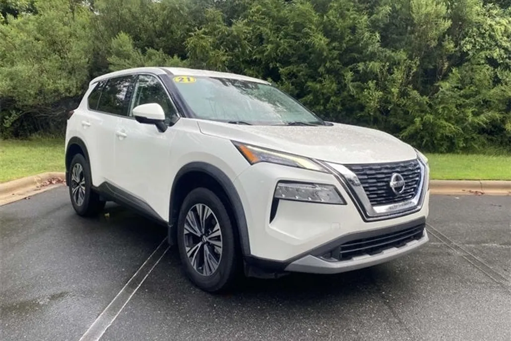 2021 Nissan Rogue SV photo 1