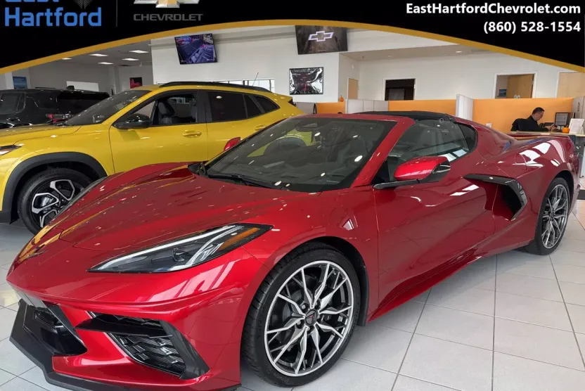 2025 Chevrolet Corvette 2LT photo 1