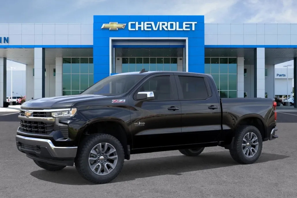 2026 Chevrolet Silverado 1500 LT photo 1