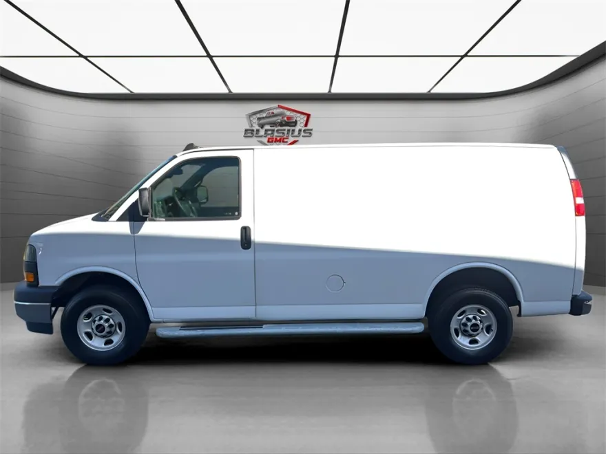 2023 Gmc Savana 2500 Cargo photo 1