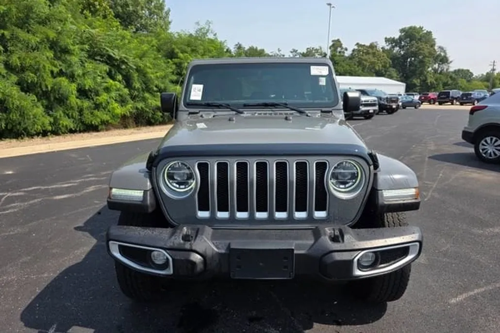 2021 Jeep Wrangler Unlimited Sahara photo 1