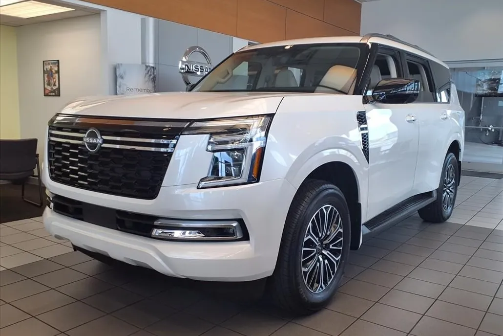 2026 Nissan Armada Platinum photo 1