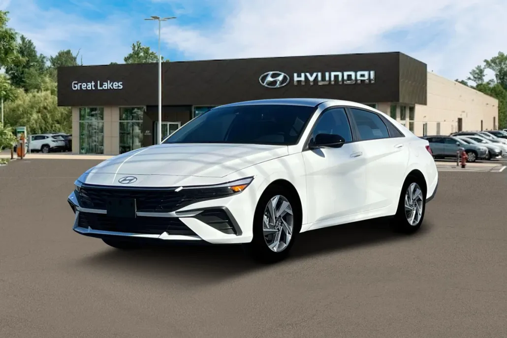 2025 Hyundai Elantra SEL Sport photo 1