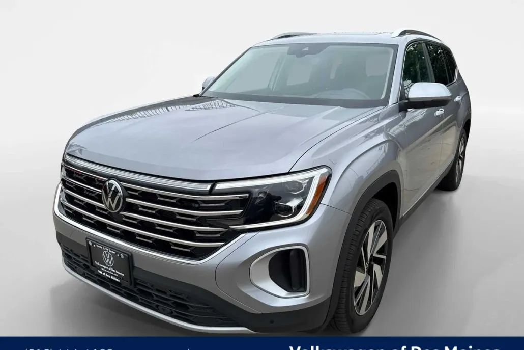 2025 Volkswagen Atlas SEL photo 1