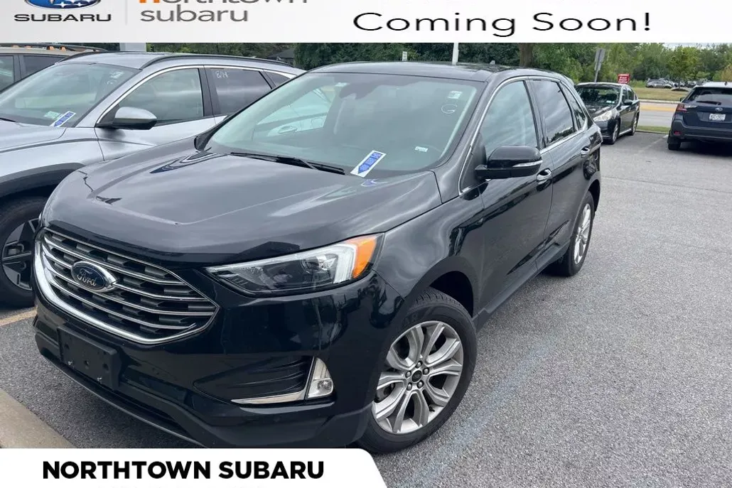 2023 Ford Edge Titanium photo 1