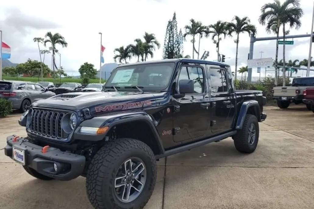 2025 Jeep Gladiator Mojave photo 1