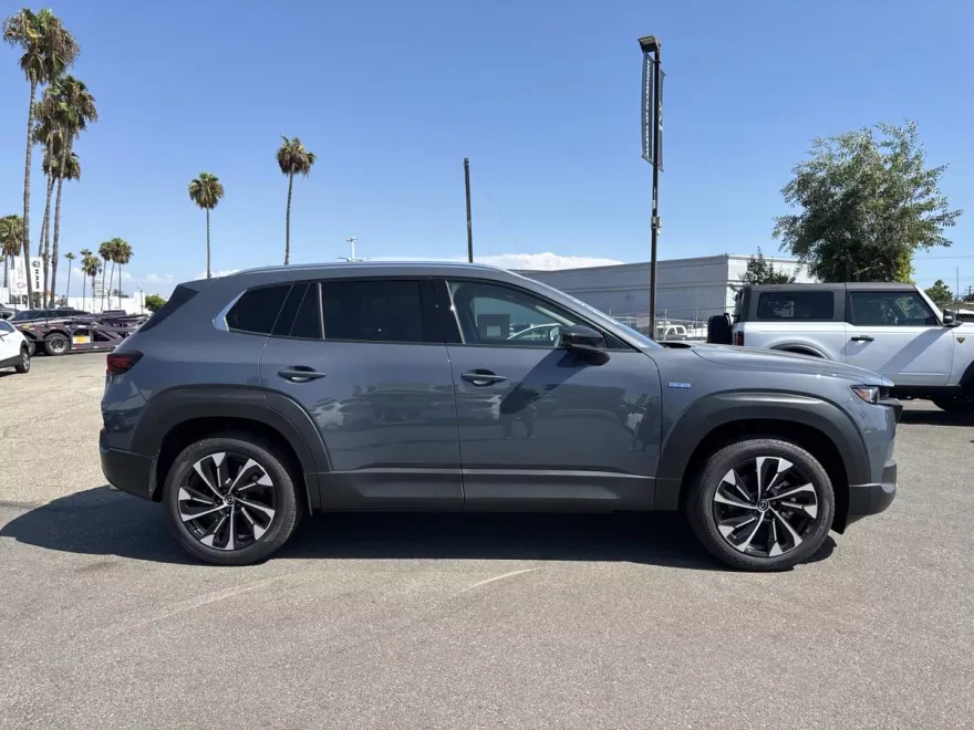 2025 Mazda CX-50 Premium Plus photo 1
