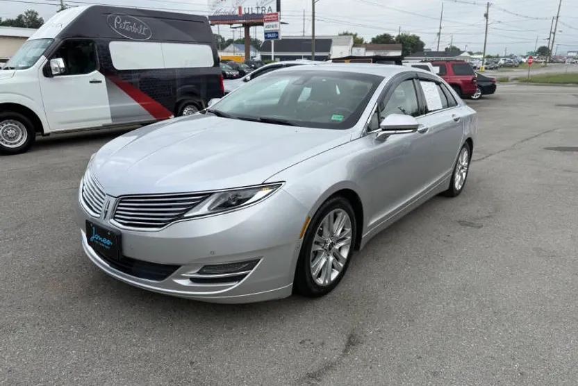 2013 Lincoln MKZ photo 1