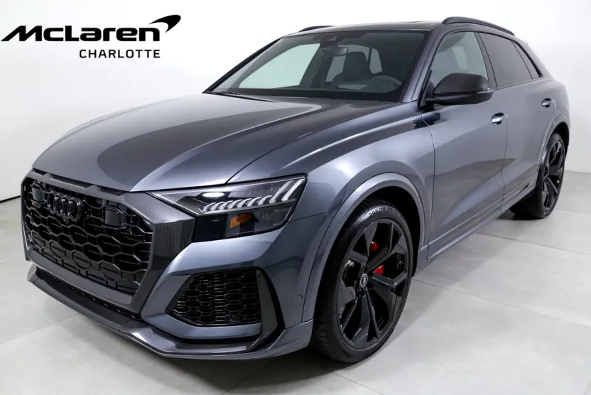 2024 Audi RS Q8 photo 1