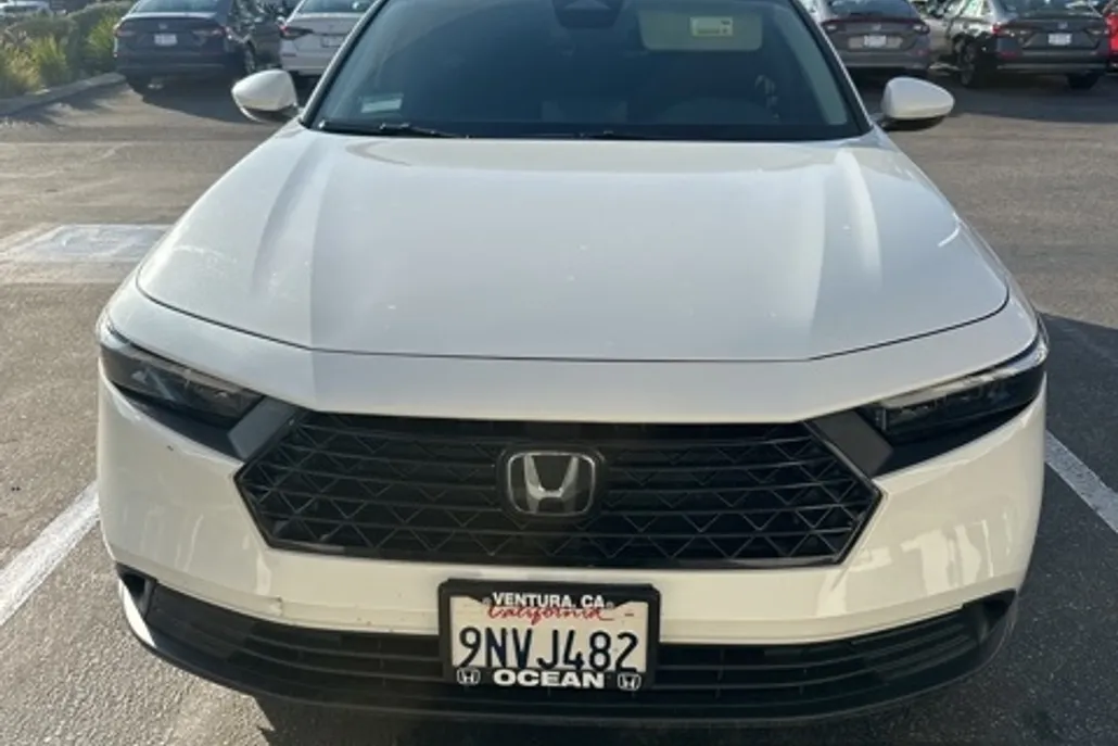2024 Honda Accord LX photo 1