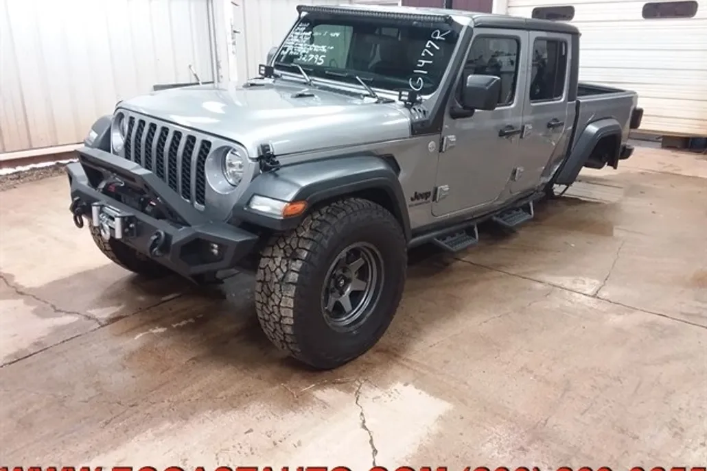 2020 Jeep Gladiator Sport S photo 1