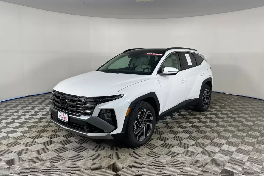 2025 Hyundai Tucson Hybrid Limited photo 1