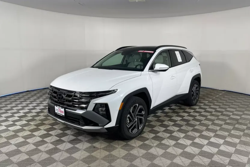 2025 Hyundai Tucson Hybrid Limited photo 1