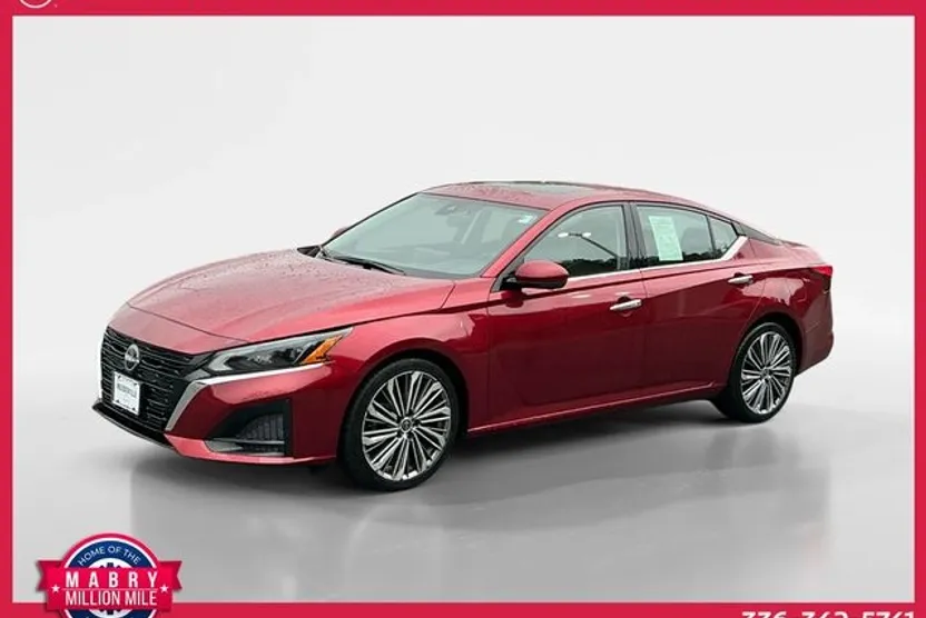 2023 Nissan Altima 2.5 SL photo 1