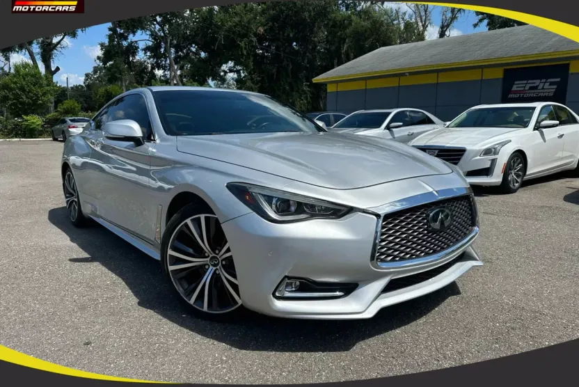 2018 Infiniti Q60 3.0t Luxe Coupe photo 1