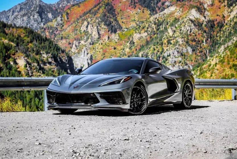 2023 Chevrolet Corvette Stingray 2LT photo 1