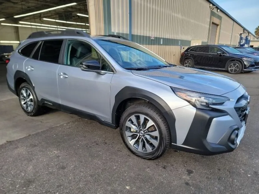 2024 Subaru Outback Limited photo 1