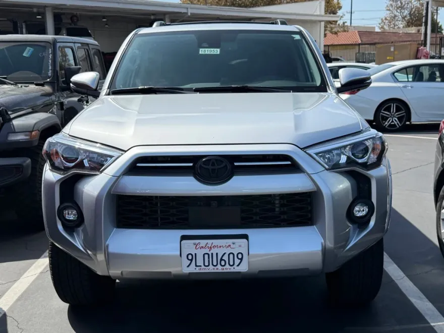 2024 Toyota 4Runner SR5 Premium photo 1