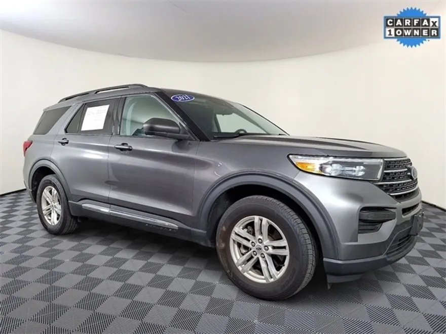 2021 Ford Explorer XLT photo 1