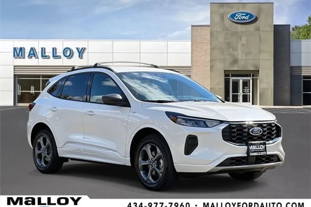 2024 Ford Escape ST-Line photo 1