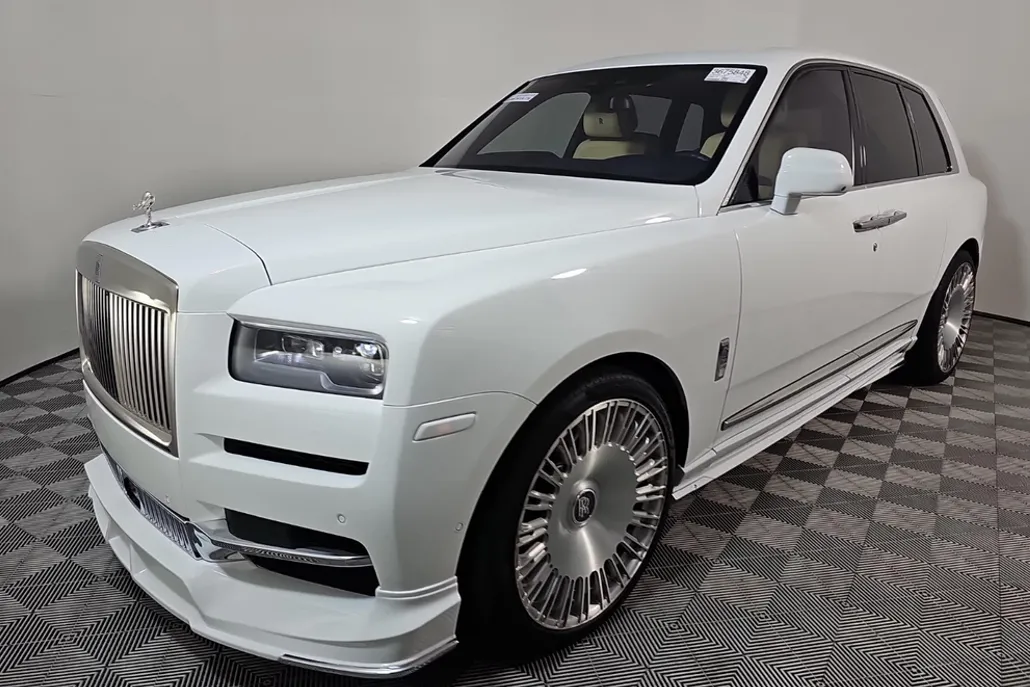 2022 Rolls Royce Cullinan RR31 photo 1