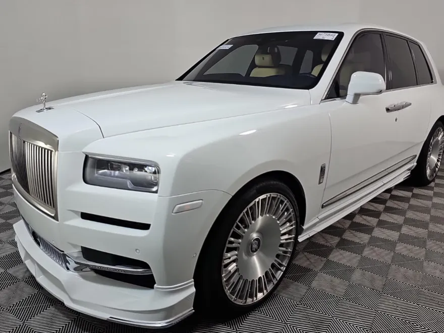 2022 Rolls Royce Cullinan RR31 photo 1