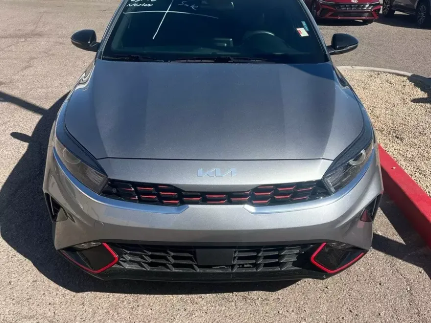 2024 Kia Forte GT-Line photo 1