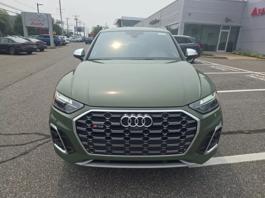 2022 Audi SQ5 Premium Plus photo 1