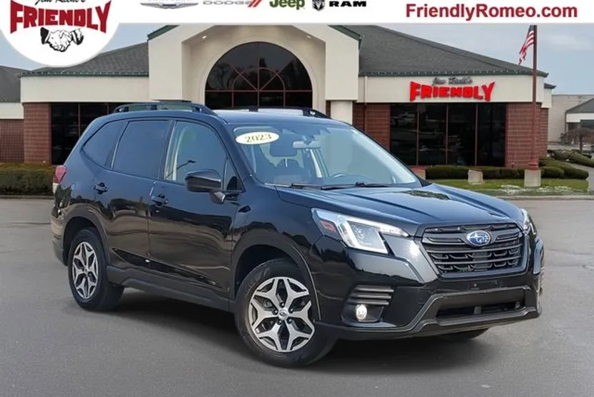 2023 Subaru Forester Premium photo 1