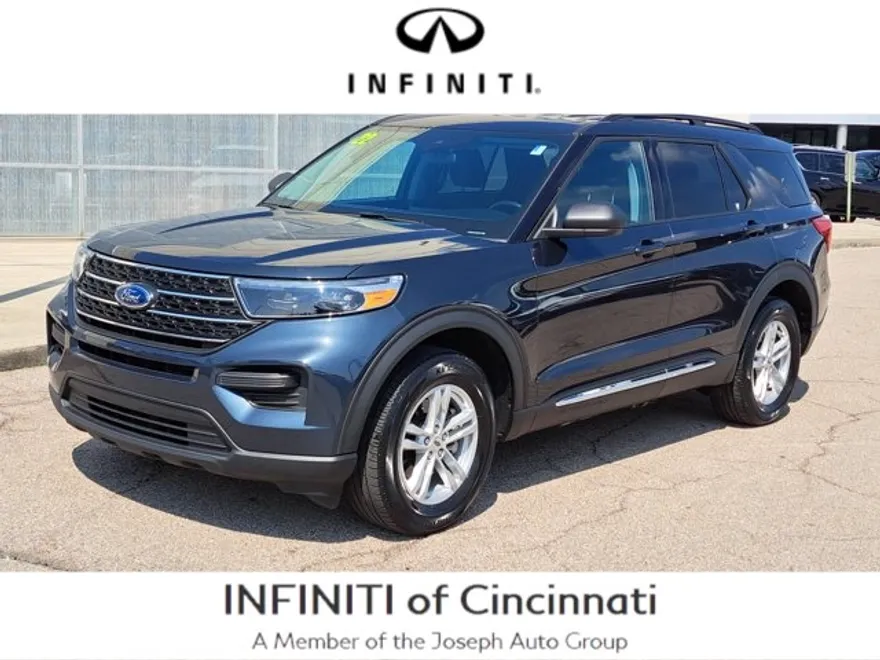 2022 Ford Explorer XLT photo 1