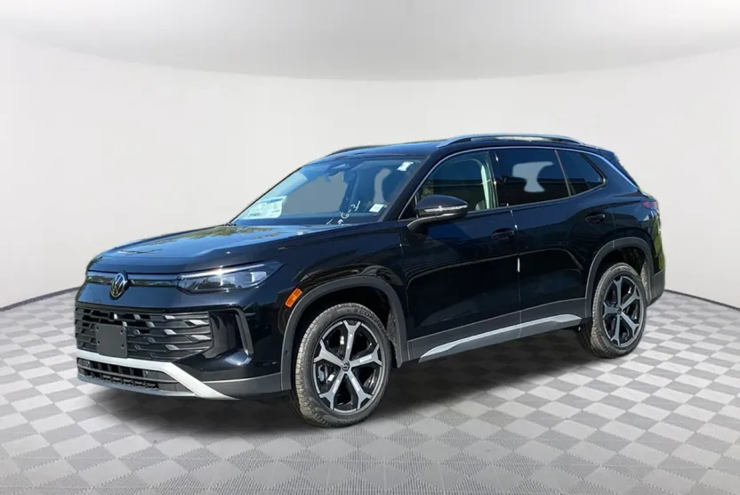 2025 Volkswagen Tiguan SE photo 1