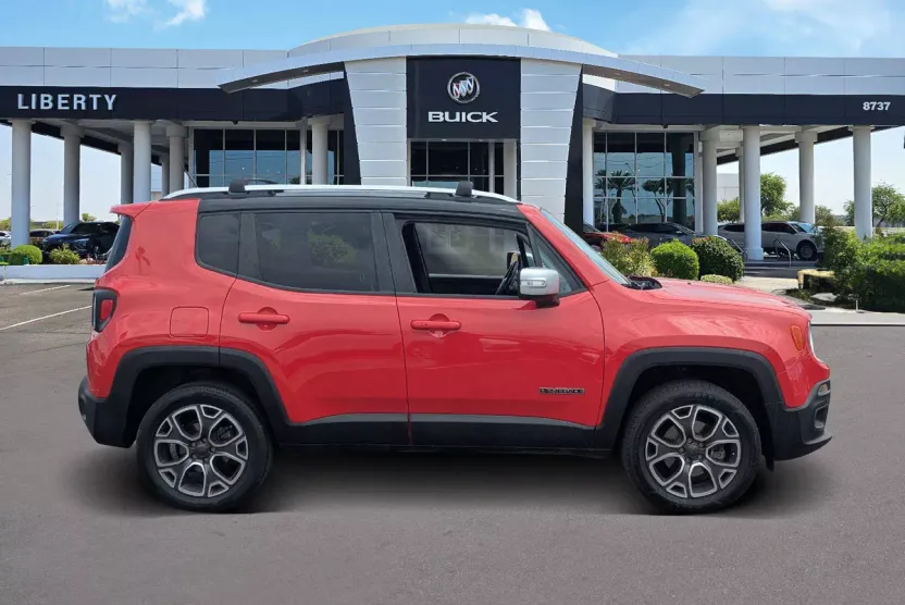 2016 Jeep Renegade Limited photo 1