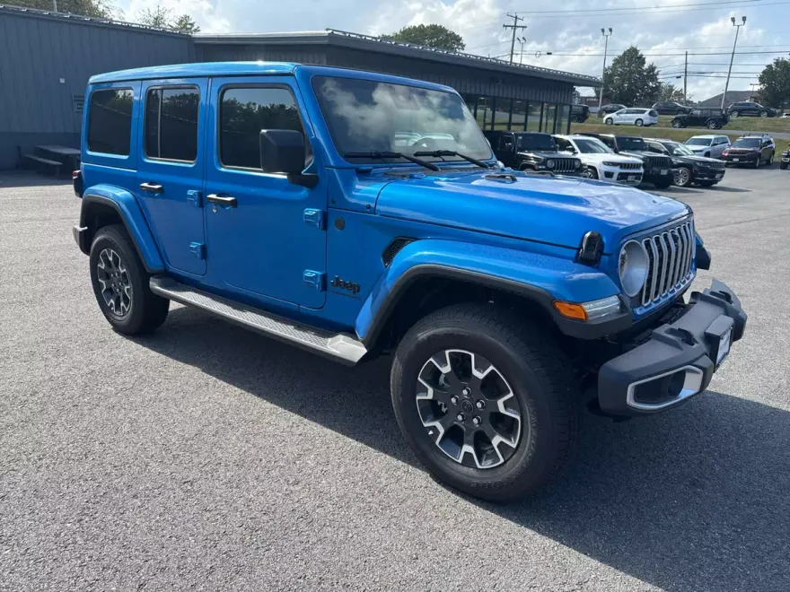 2025 Jeep Wrangler Sahara photo 1