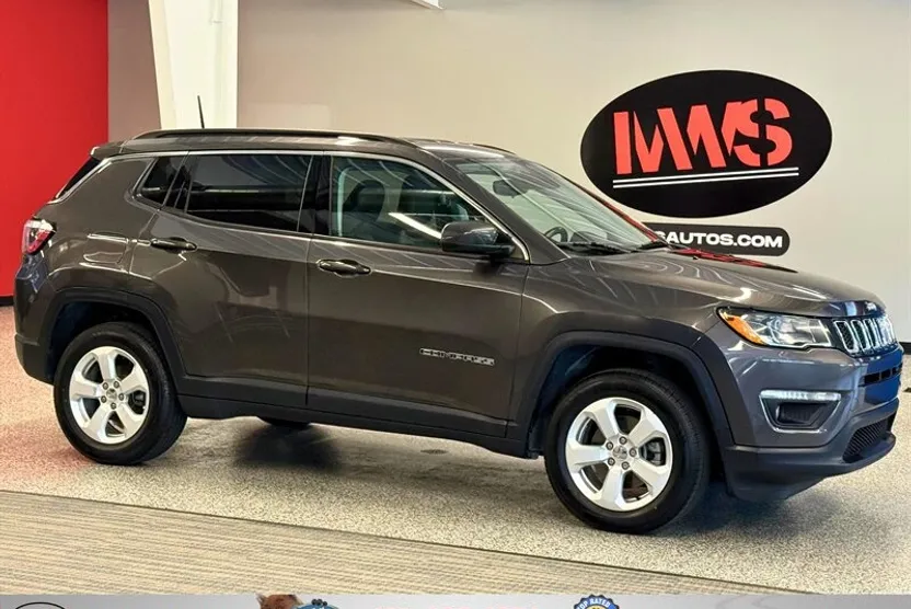 2018 Jeep Compass Latitude photo 1