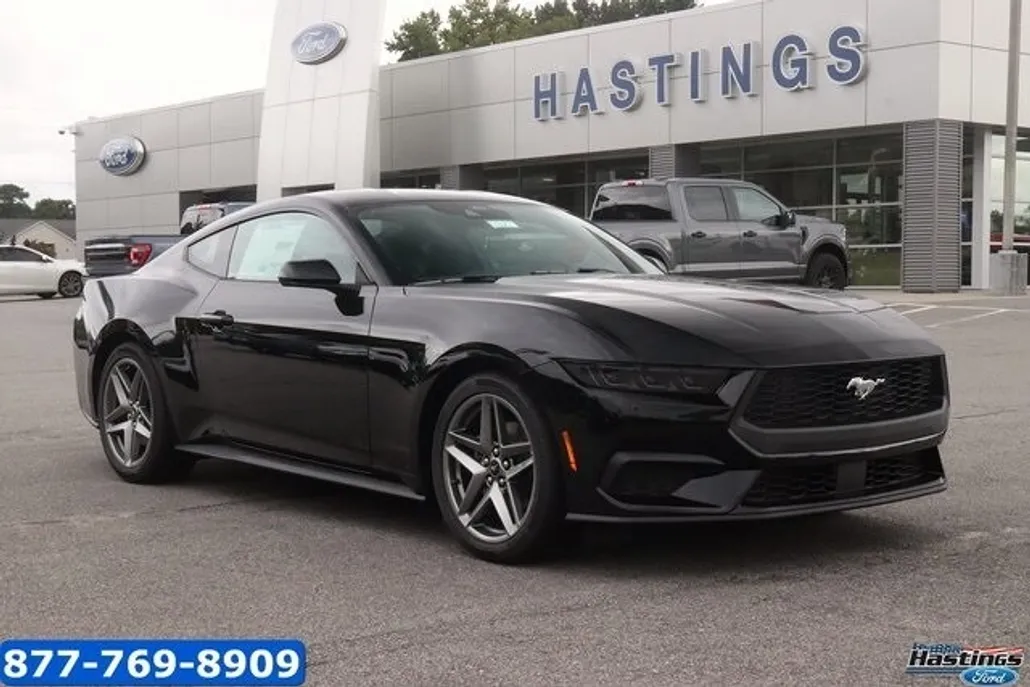 2025 Ford Mustang EcoBoost photo 1
