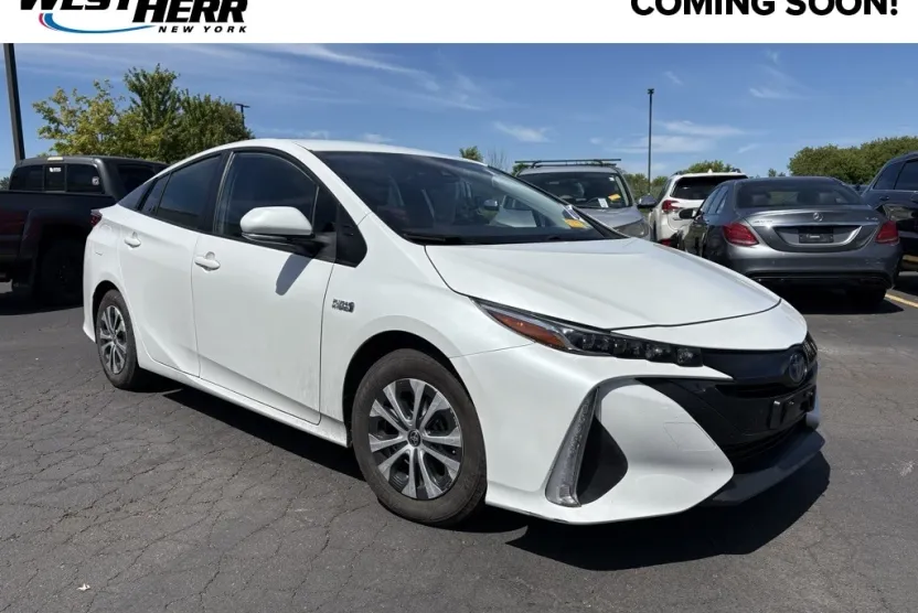 2021 Toyota Prius Prime XLE photo 1