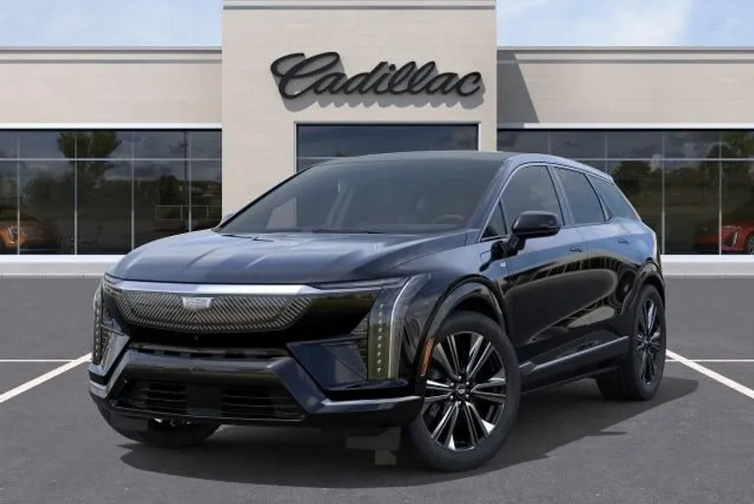 2025 Cadillac Optiq Luxury photo 1